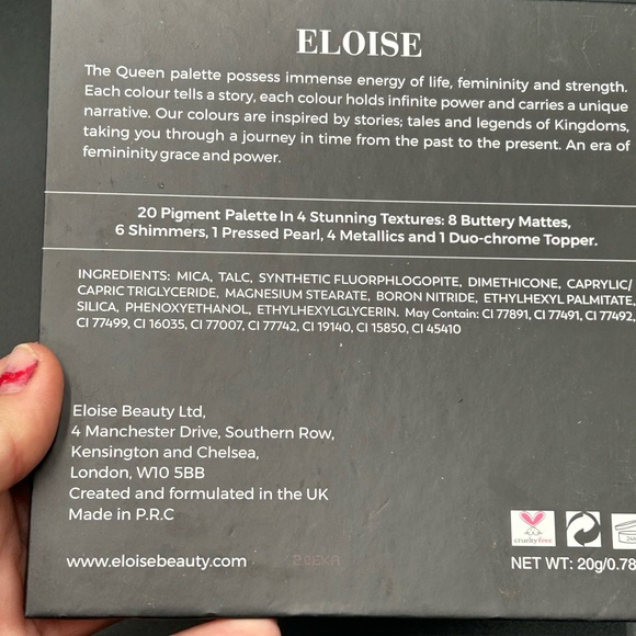 The Queen a queen lies in all of us Eloise eyeshadow palette - Picture 3 of 3